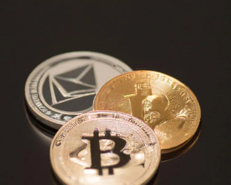 Czy kryptowaluty są legalne w Polsce? Ryzyko i regulacje, które musisz znać